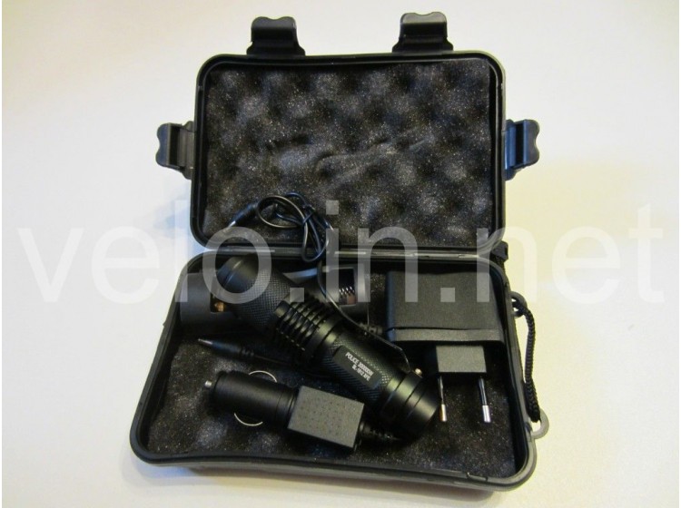 Тактичний ліхтарик Police BL-1812 T6 + акумулятор + заряджання
